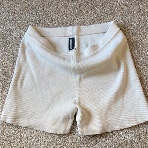 Jacquemus Ribbed Cream High-Waist Bike Shorts